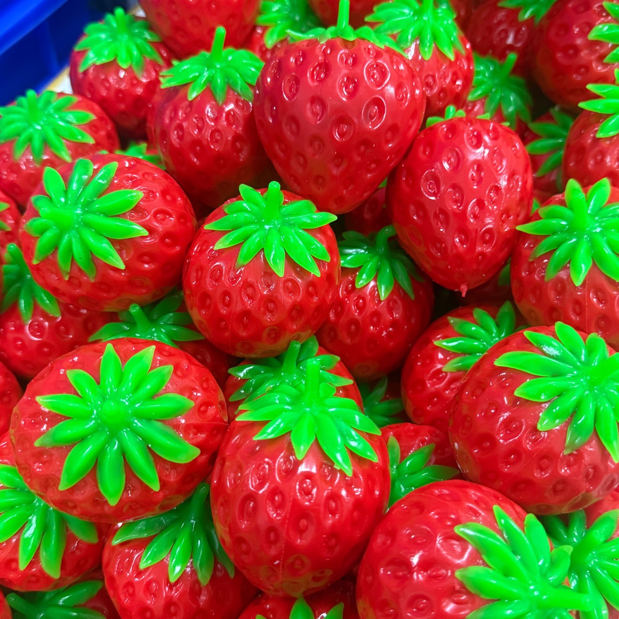 New Crunchy Strawberry Fruit U - Office Furniture Table 리뷰 및 가격